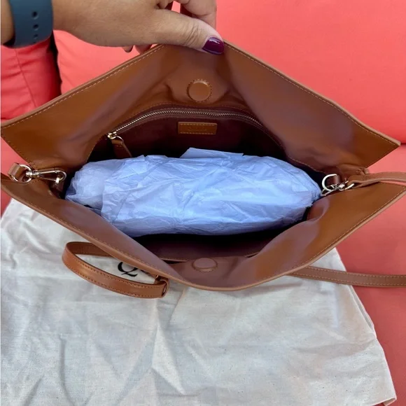 NWOT Quince Italian Leather Drawstring Pouch Crossbody - Picture 4 of 6